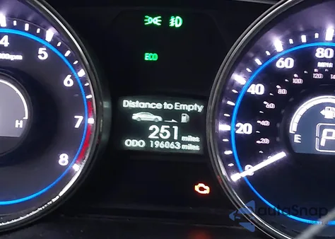 2013 Hyundai Sonata Gls z USA, uszkodzony, nr VIN 5NPEB4AC6DH674923